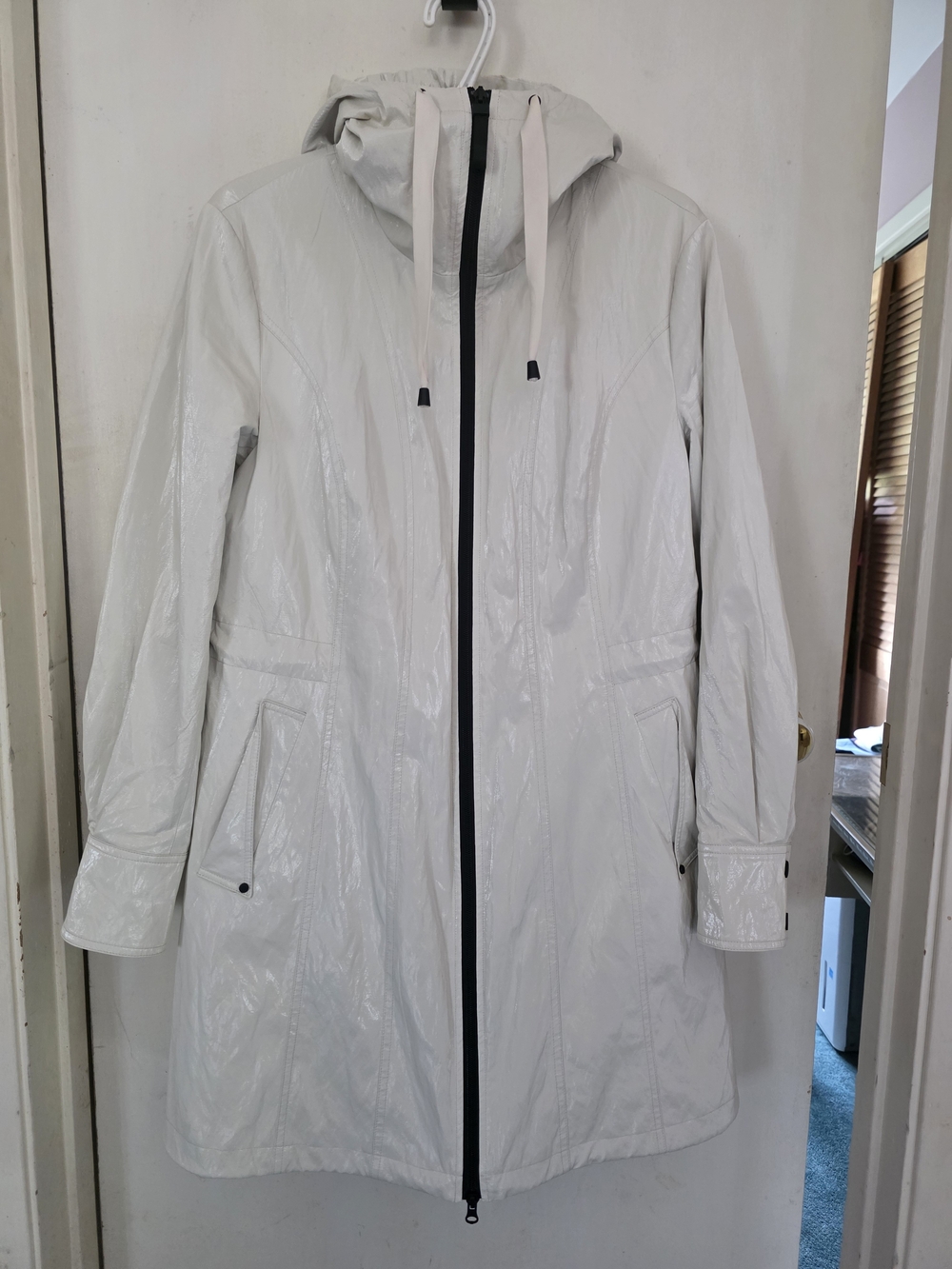 Light Cream Hooded Rain Coat with Black Zipper